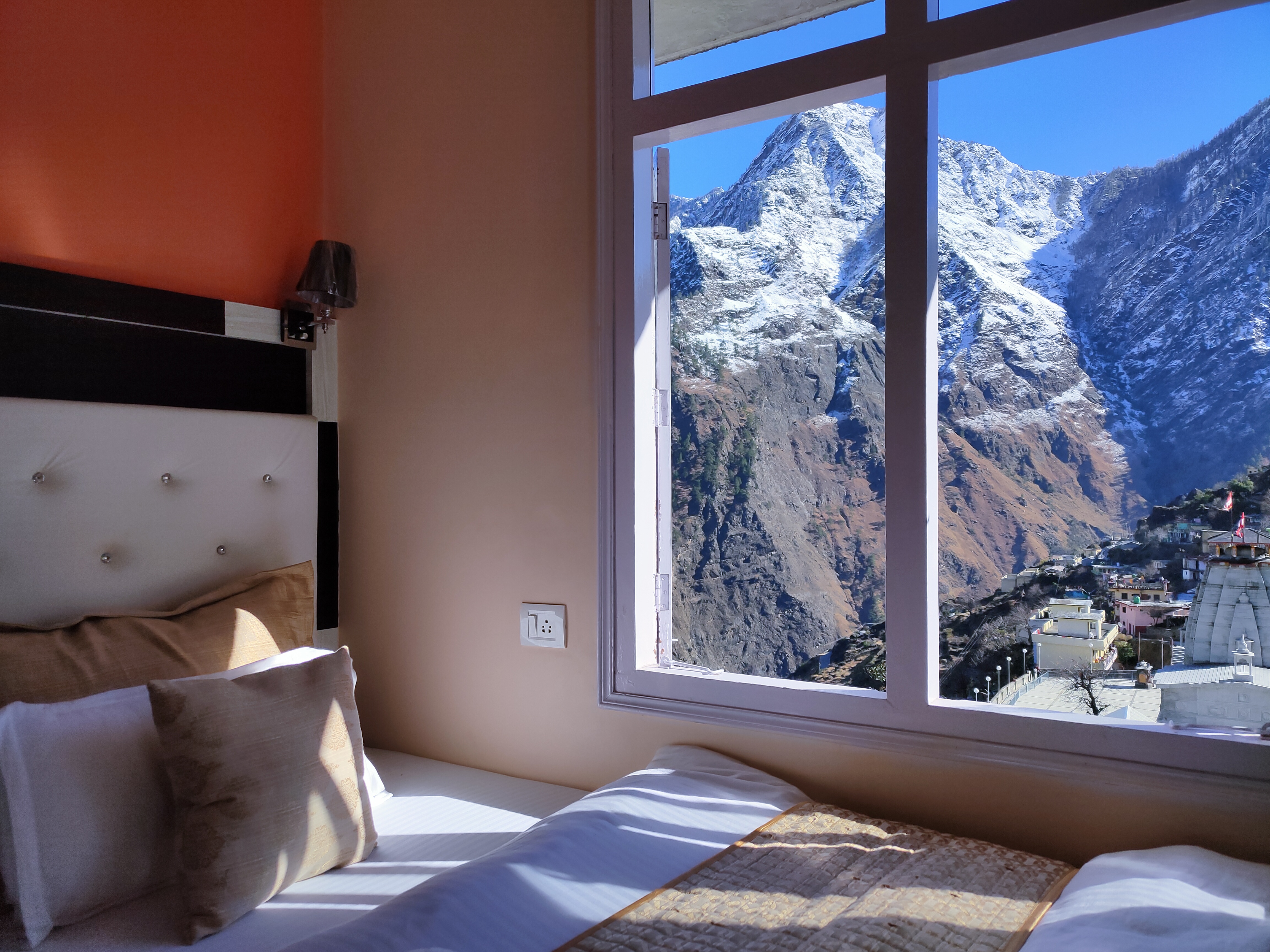 Deluxe Room In Joshimath
