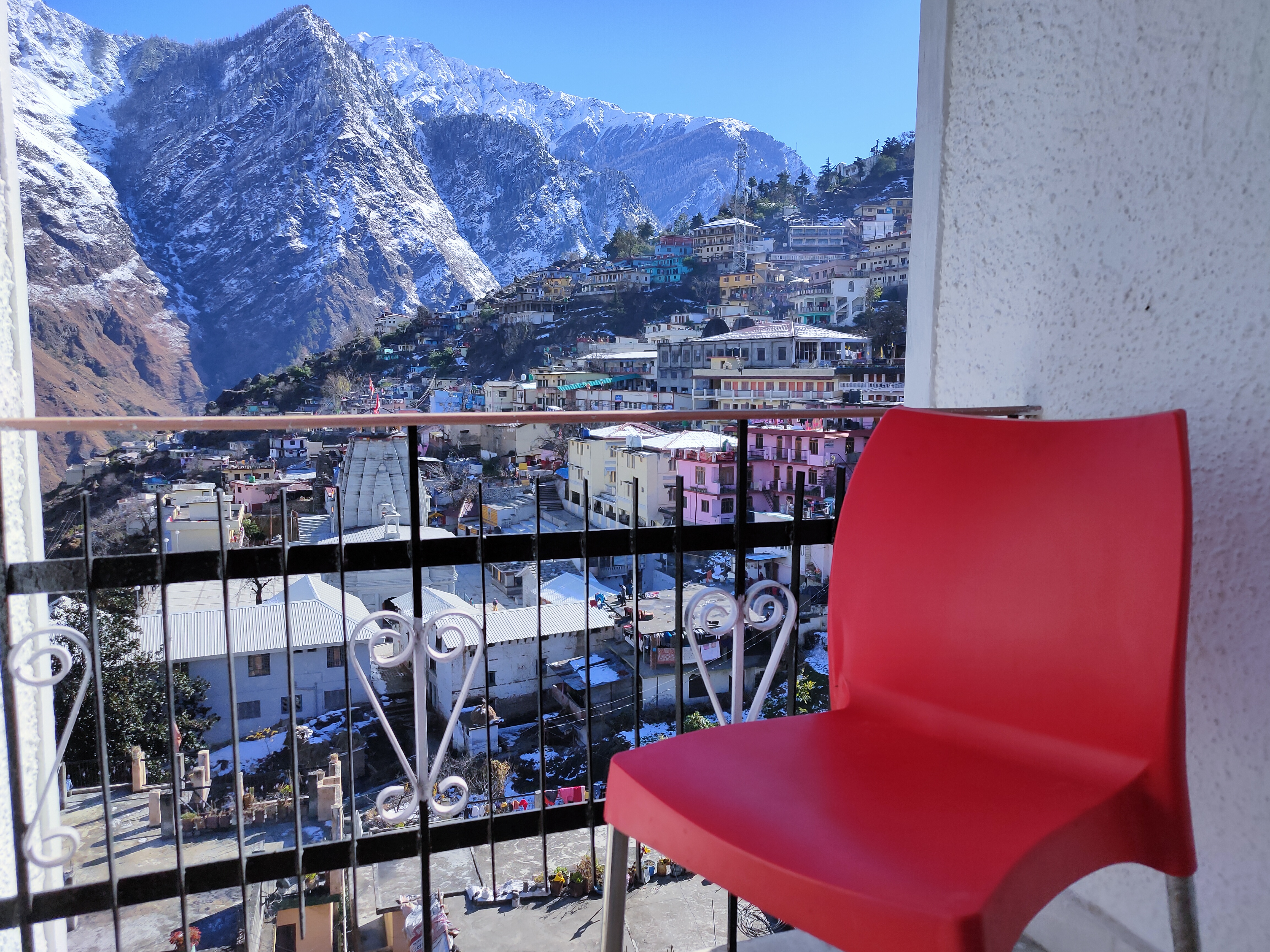 Deluxe Room In Joshimath