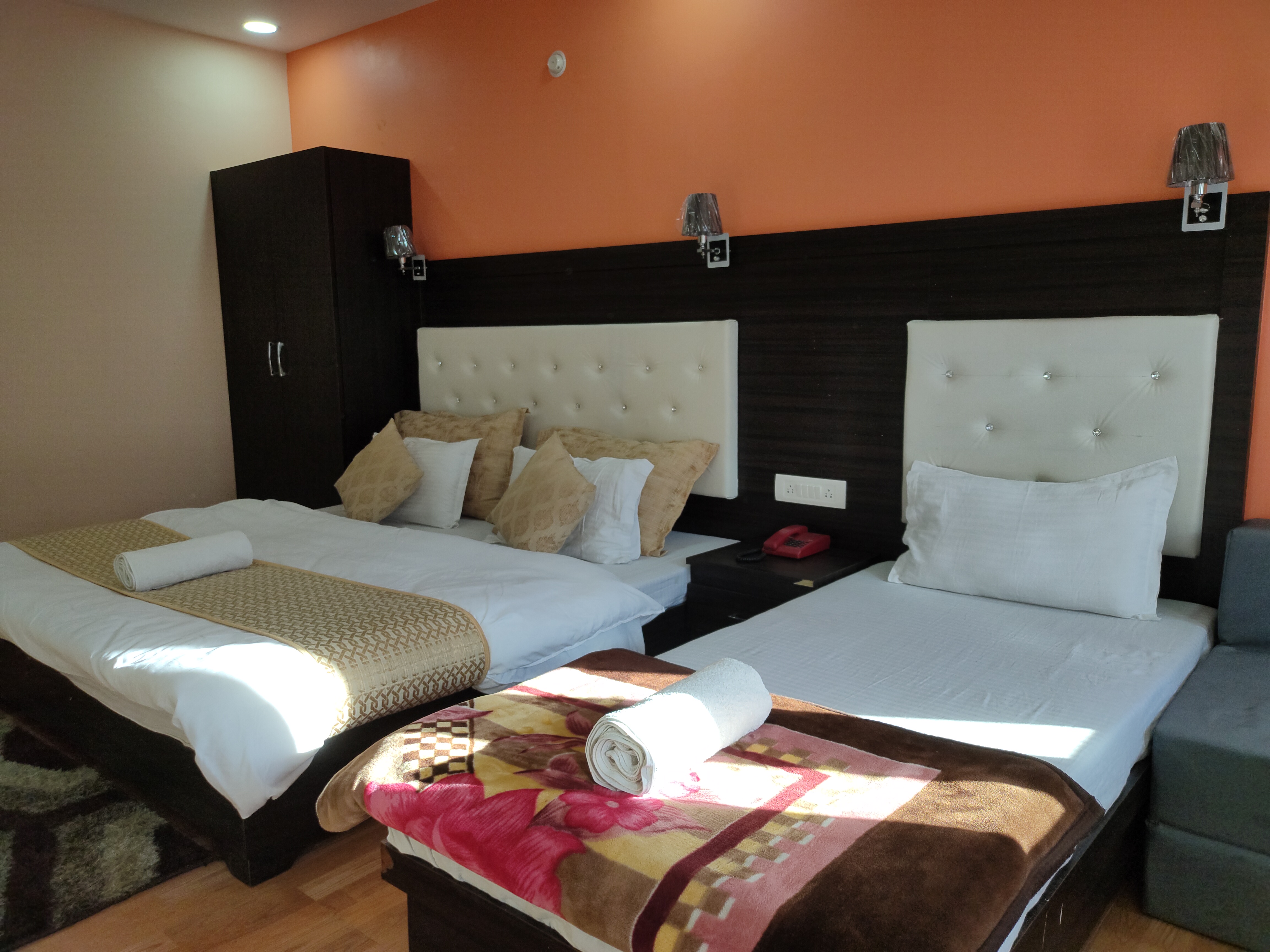 Deluxe Room In Joshimath